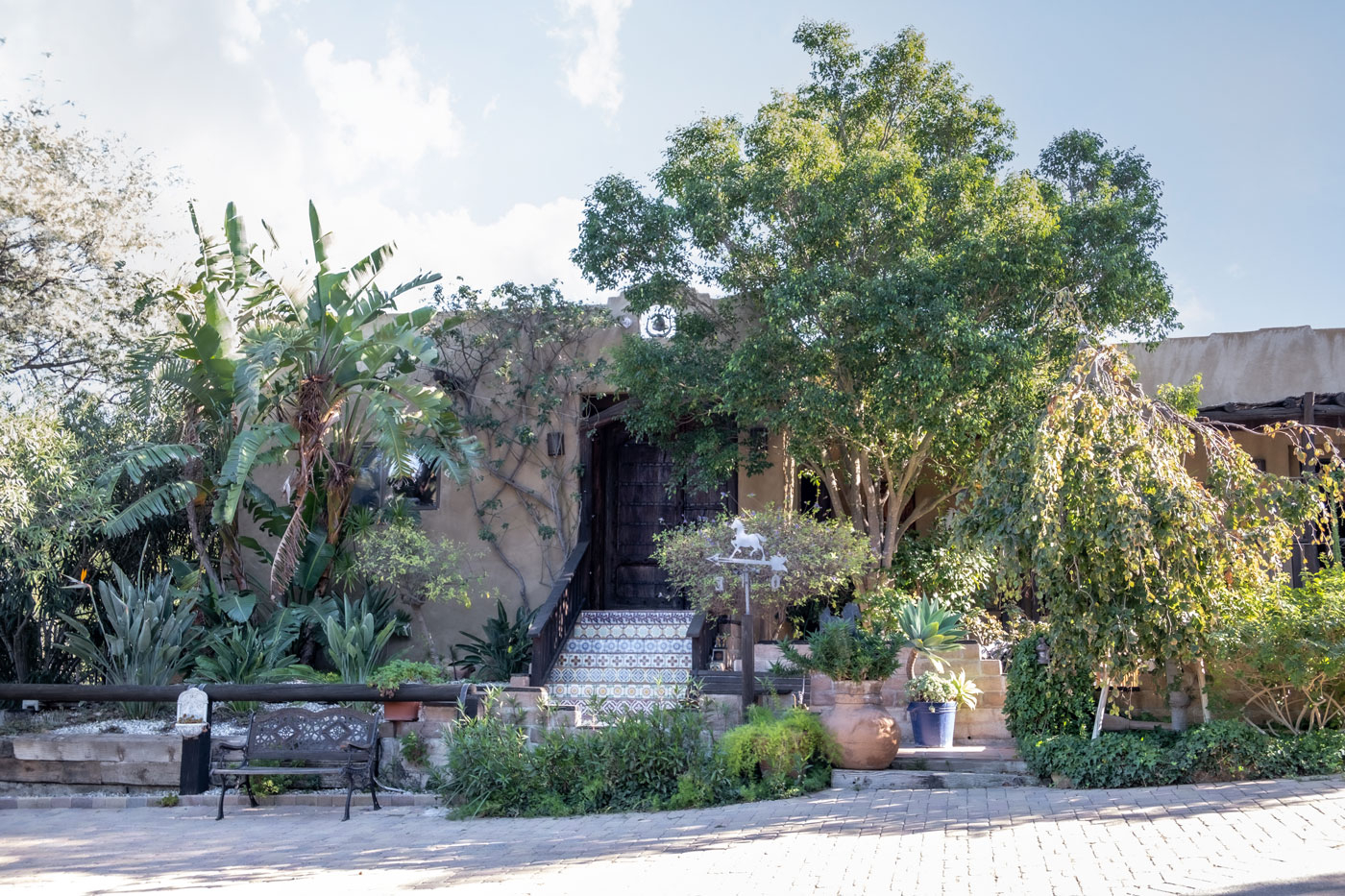 Pool and garden at La Esperanza Ranch